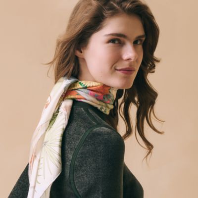 カレ、ショール、スカーフ、ストール | Hermès - エルメス-公式サイト